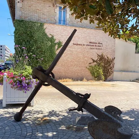 Les Amarres Aiguillon Apartment *