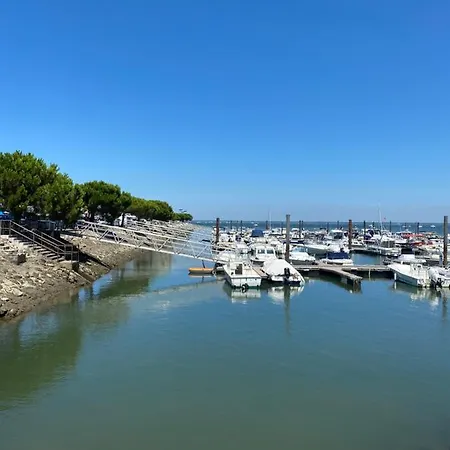 Les Amarres Aiguillon Appartement *