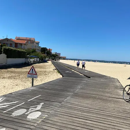 Les Amarres Aiguillon Apartment